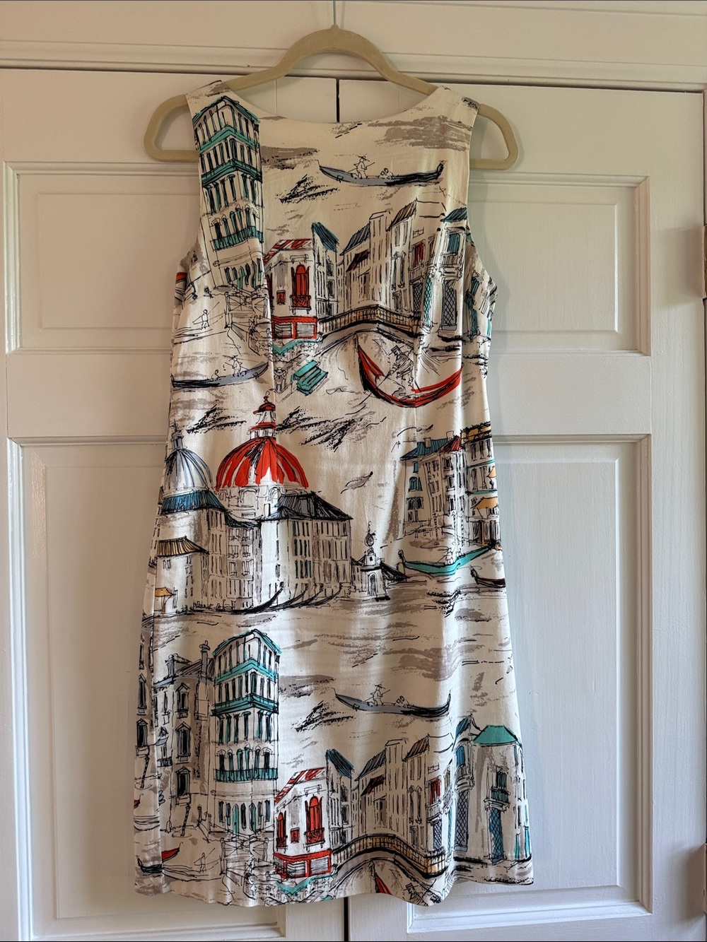 Chetta B Scenic Venice Print Sleeveless Mini Dress in Ivory with Red & Teal Acce